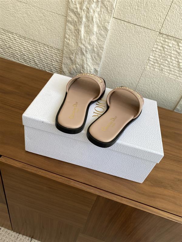 20251128184323615 310